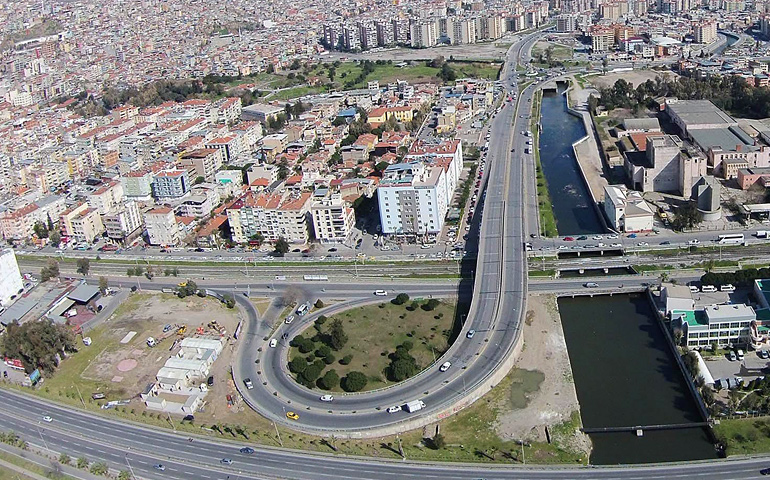 BAYRAKLI KÖPRÜLÜ KAVŞAĞI 4